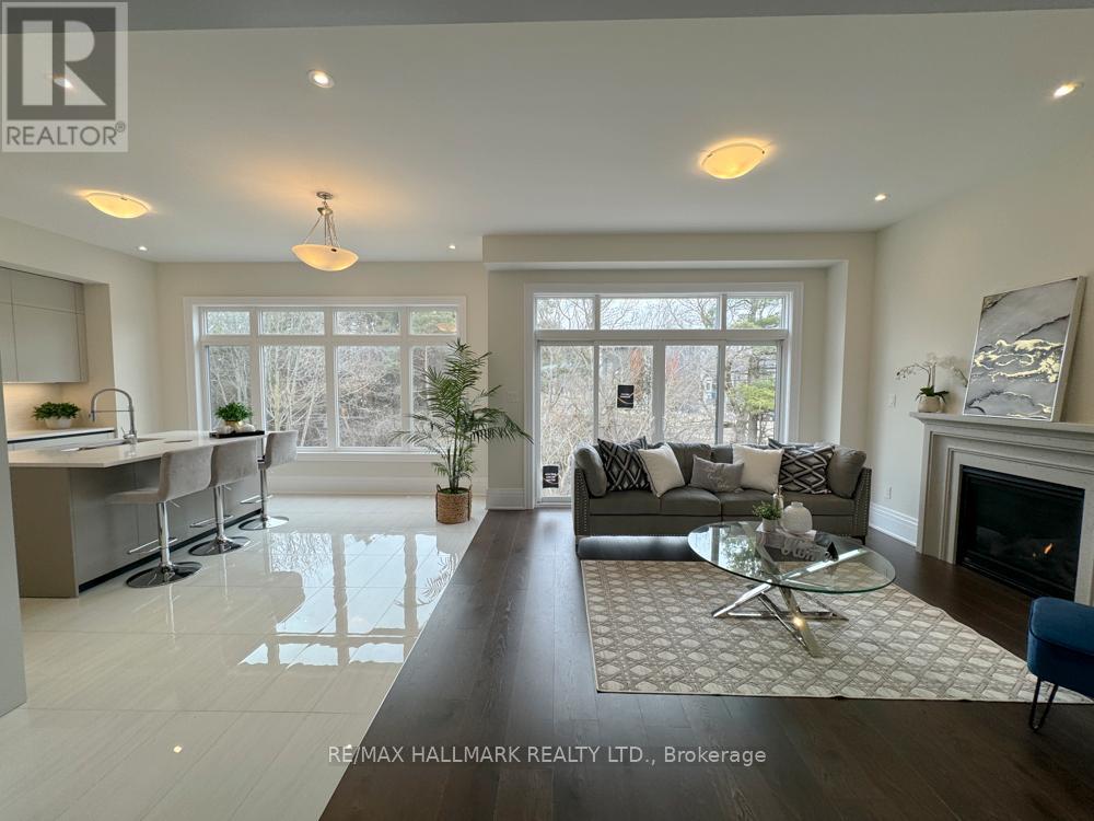 23 Kingwood Lane, Aurora (Aurora Estates), Ontario  L4G 6W4 - Photo 7 - N12294464