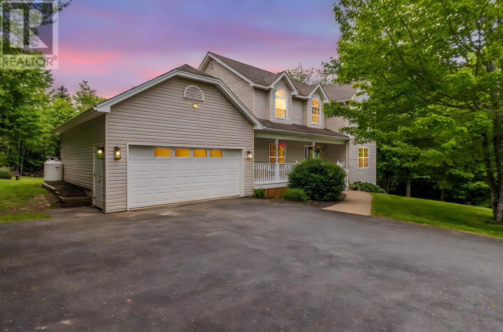 Property at 105 Birch Hill Court image 3