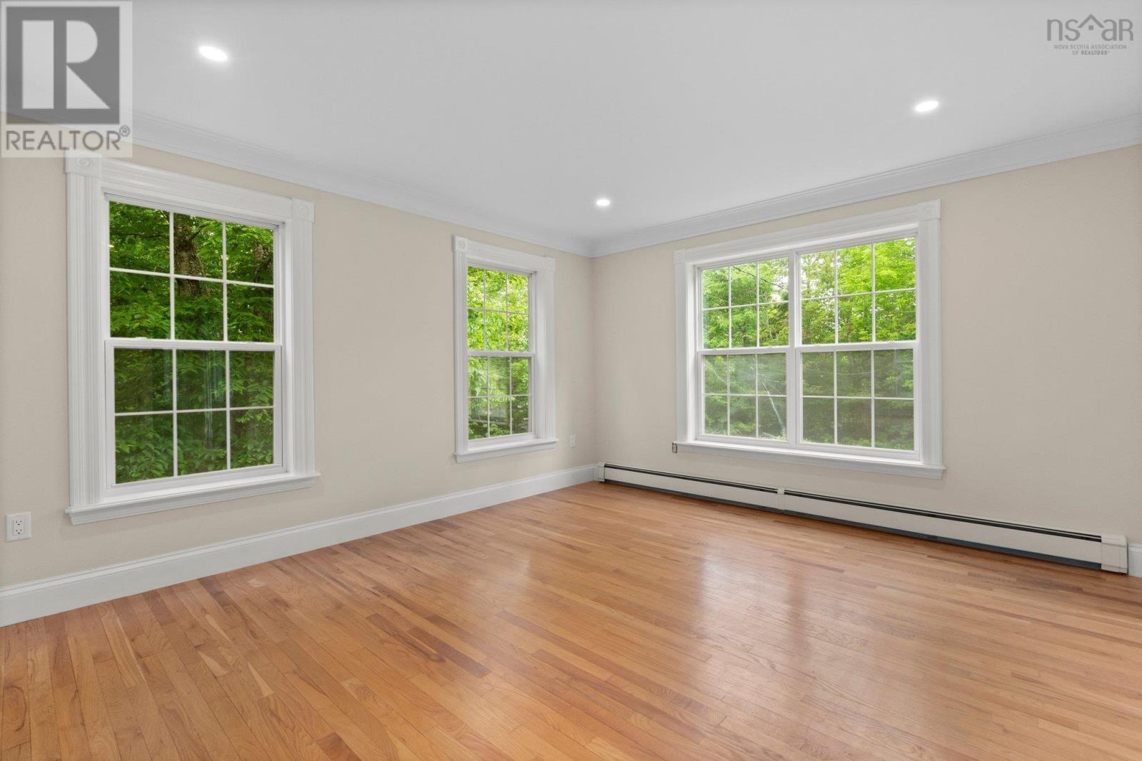 Property at 105 Birch Hill Court image 4