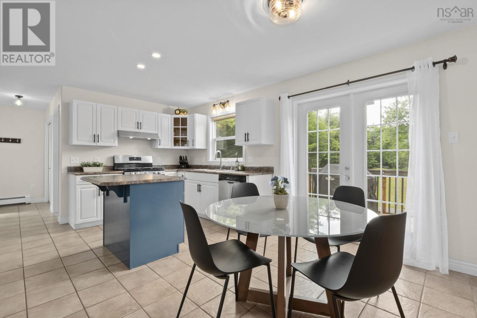 Property at 1255 White Hills Run image 5