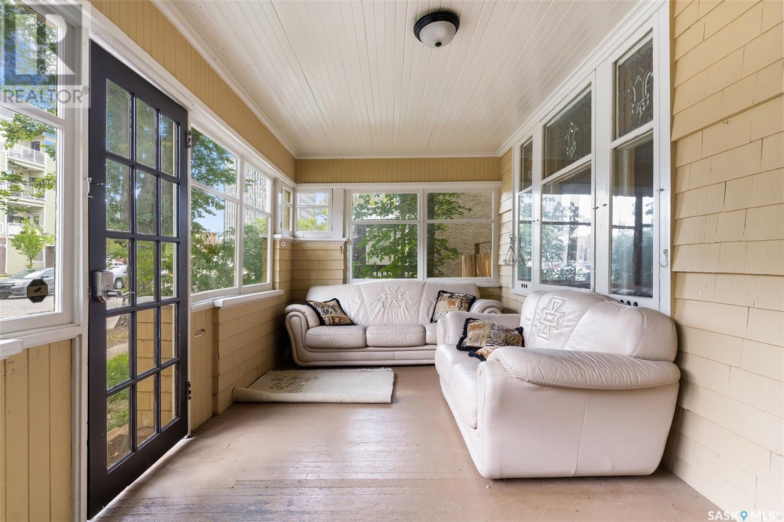 Property at 2256 Angus STREET image 3