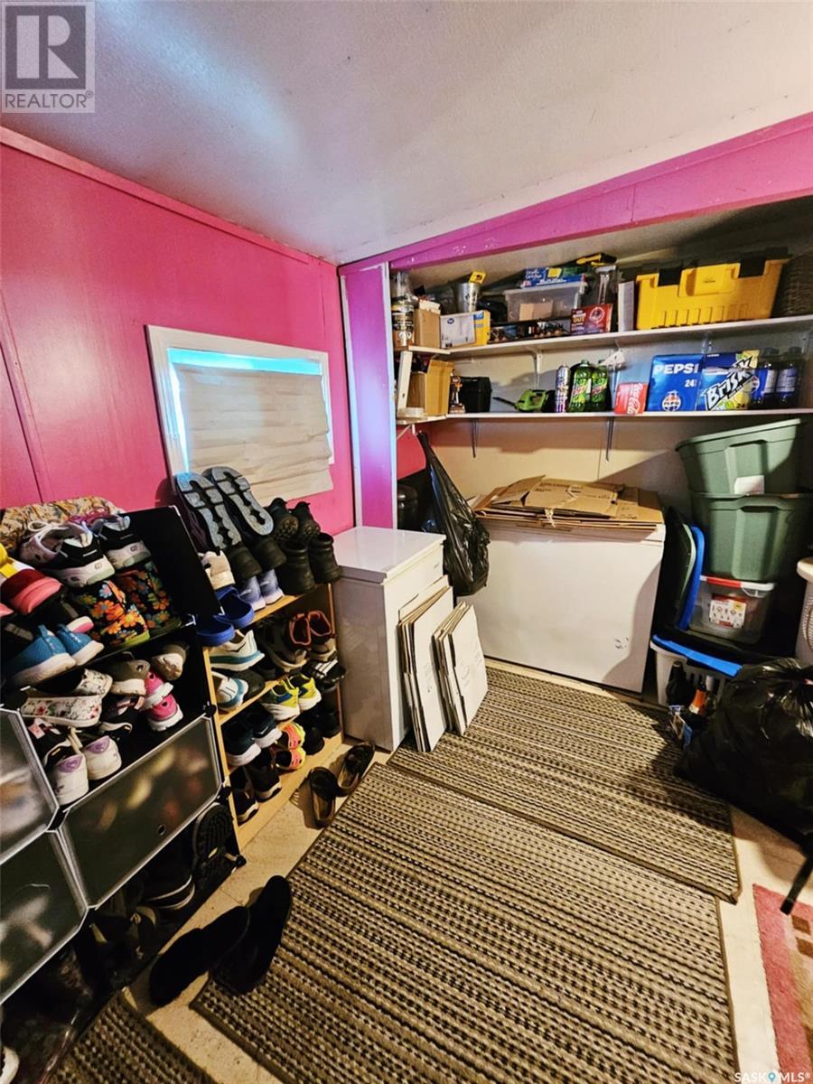 702 Fifth Avenue W, Melville, Saskatchewan  S0A 2P0 - Photo 2 - SK013110
