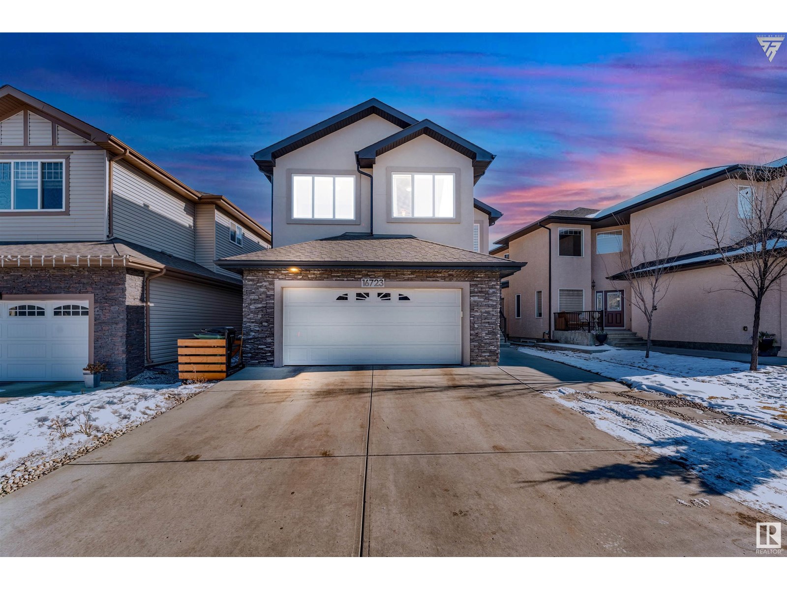 Property at 16723 61 ST NW image 2
