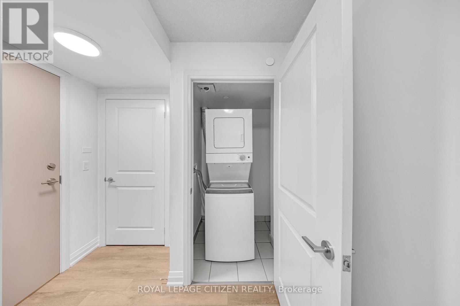 632 - 20 Meadowglen Place, Toronto, Ontario  M1H 2Y5 - Photo 3 - E12294557
