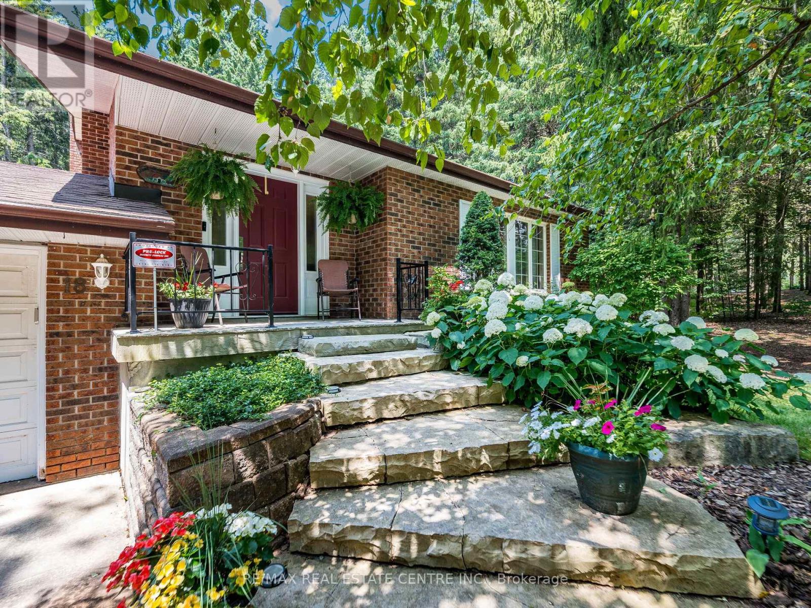 Property at 18 DAMASCUS DRIVE image 2