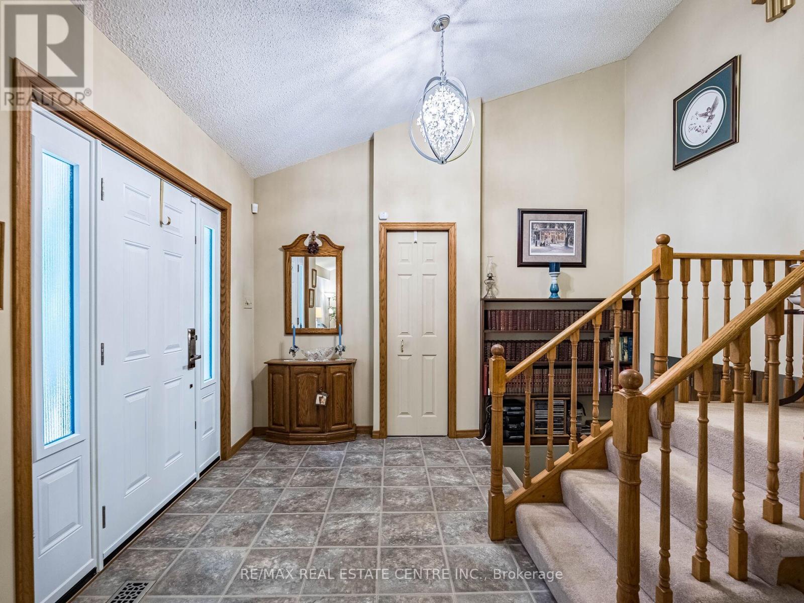 Property at 18 DAMASCUS DRIVE image 5