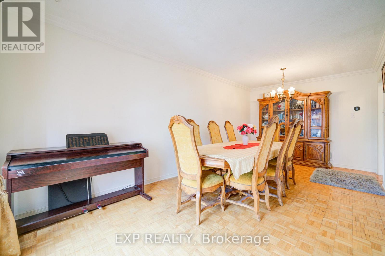 Property at 163 SASSAFRAS CIRCLE image 5