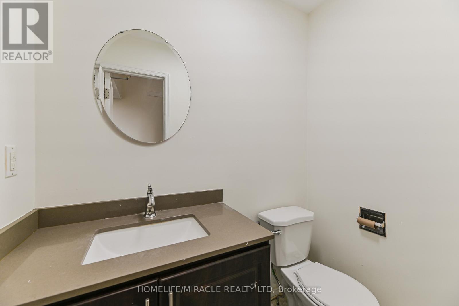 40 Blair Crescent, Barrie, Ontario  L4M 5Y6 - Photo 11 - S12294628