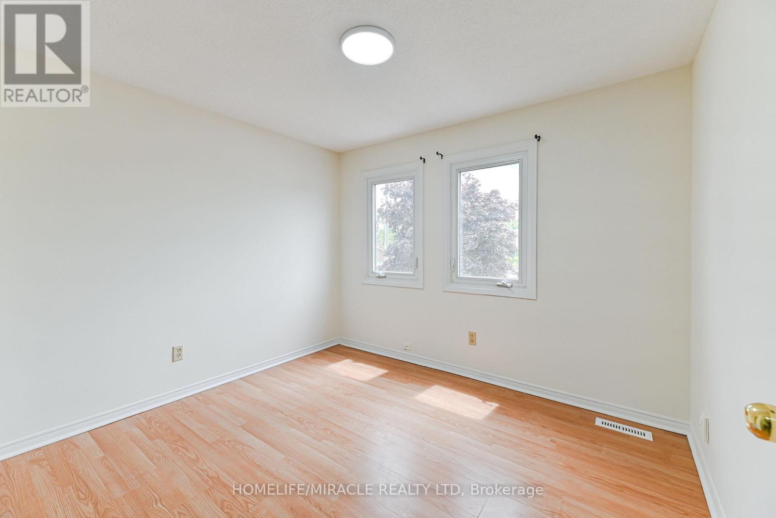 40 Blair Crescent, Barrie, Ontario  L4M 5Y6 - Photo 17 - S12294628
