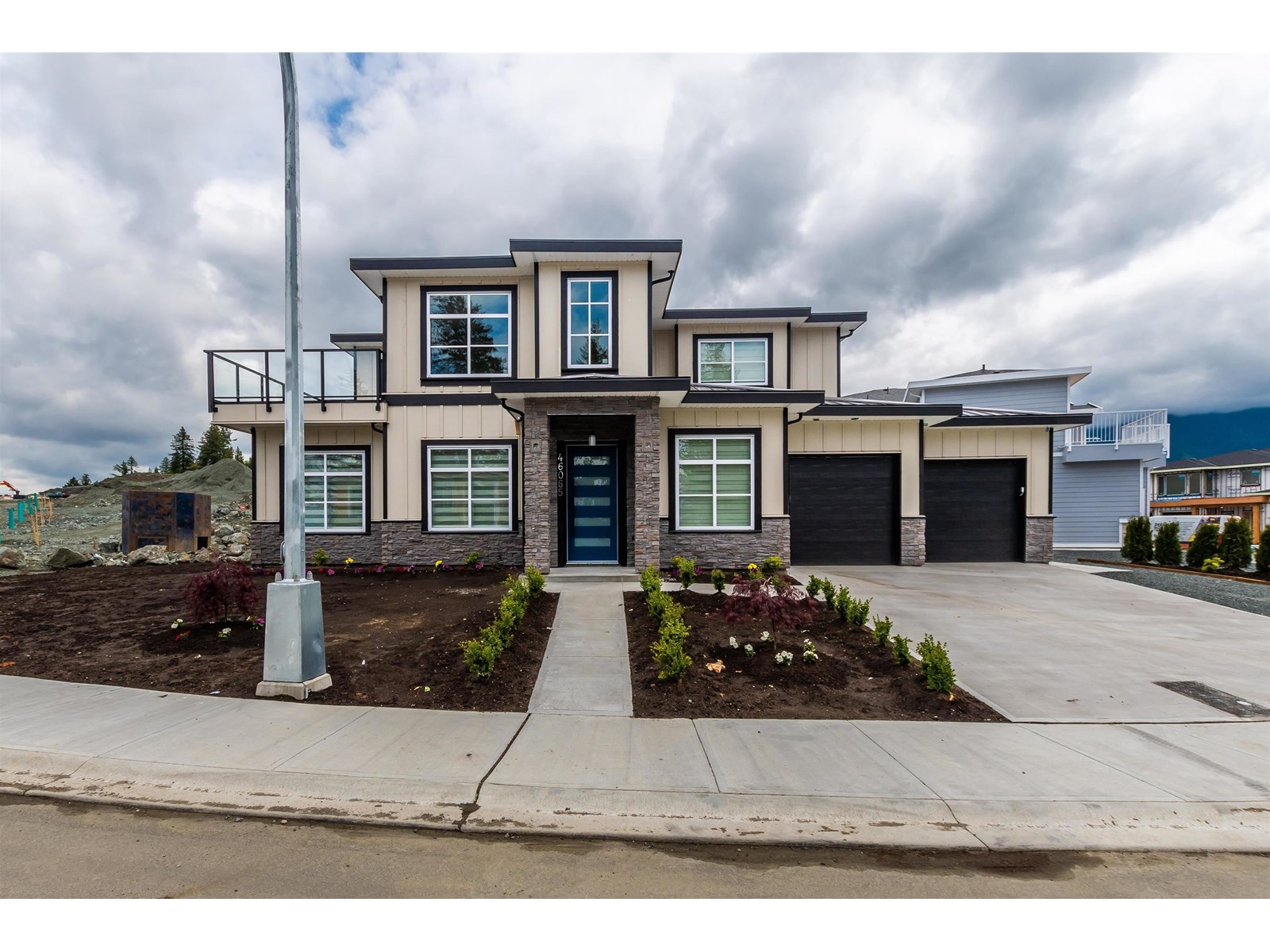 Property at 46065 CRESTVIEW DRIVE image 1
