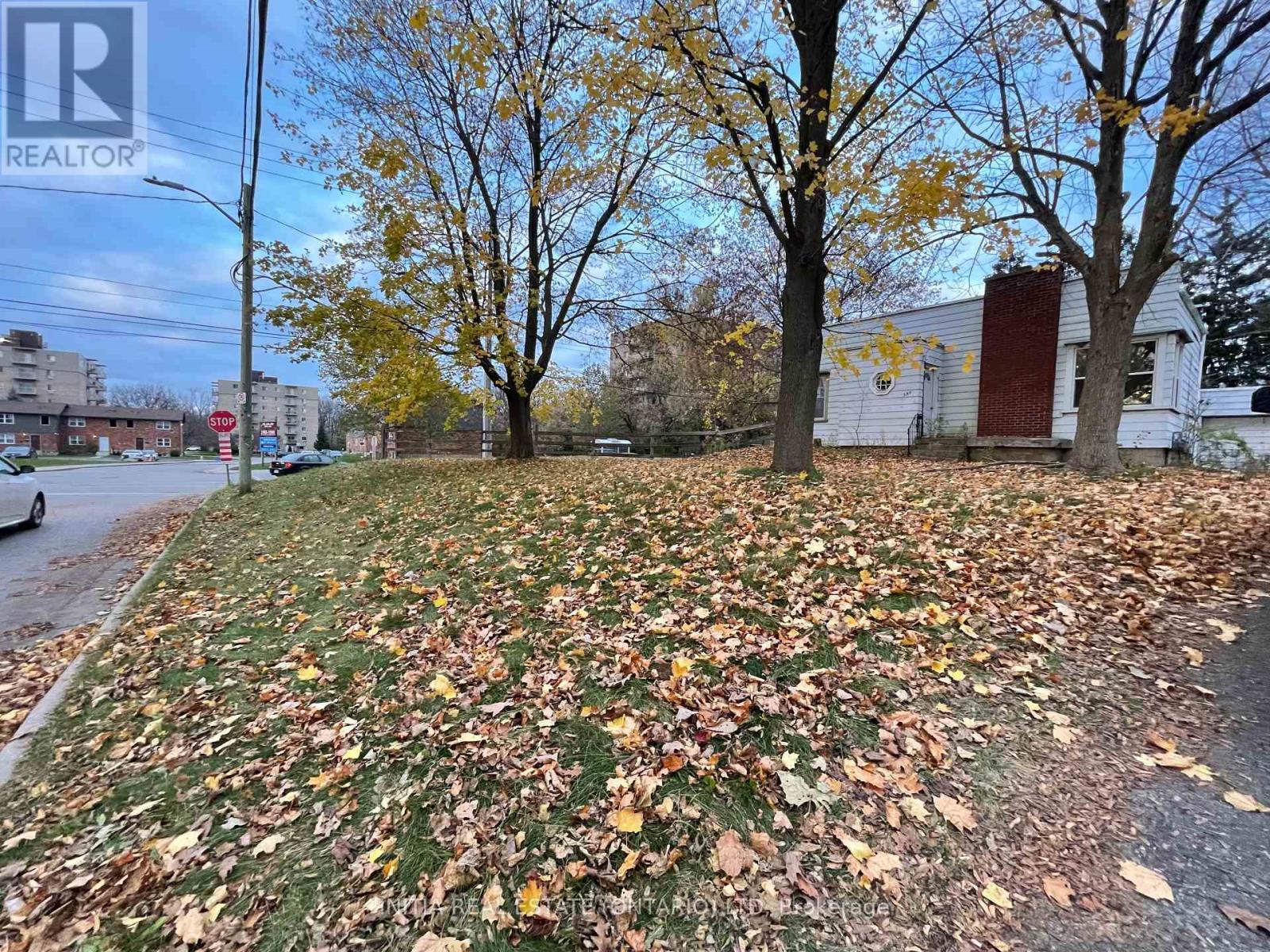 388 Belfield Street, London East, Ontario  N5Y 2K4 - Photo 3 - X12294670