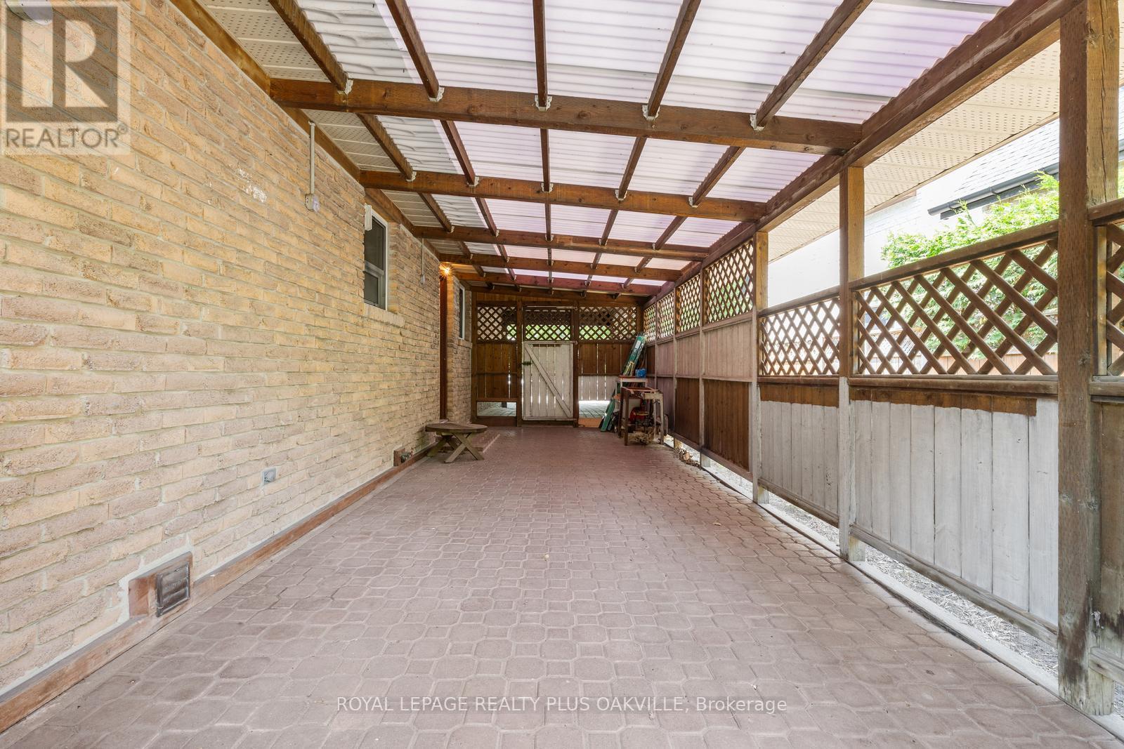 467 Anthony Drive, Oakville, Ontario  L6J 2K6 - Photo 24 - W12294493