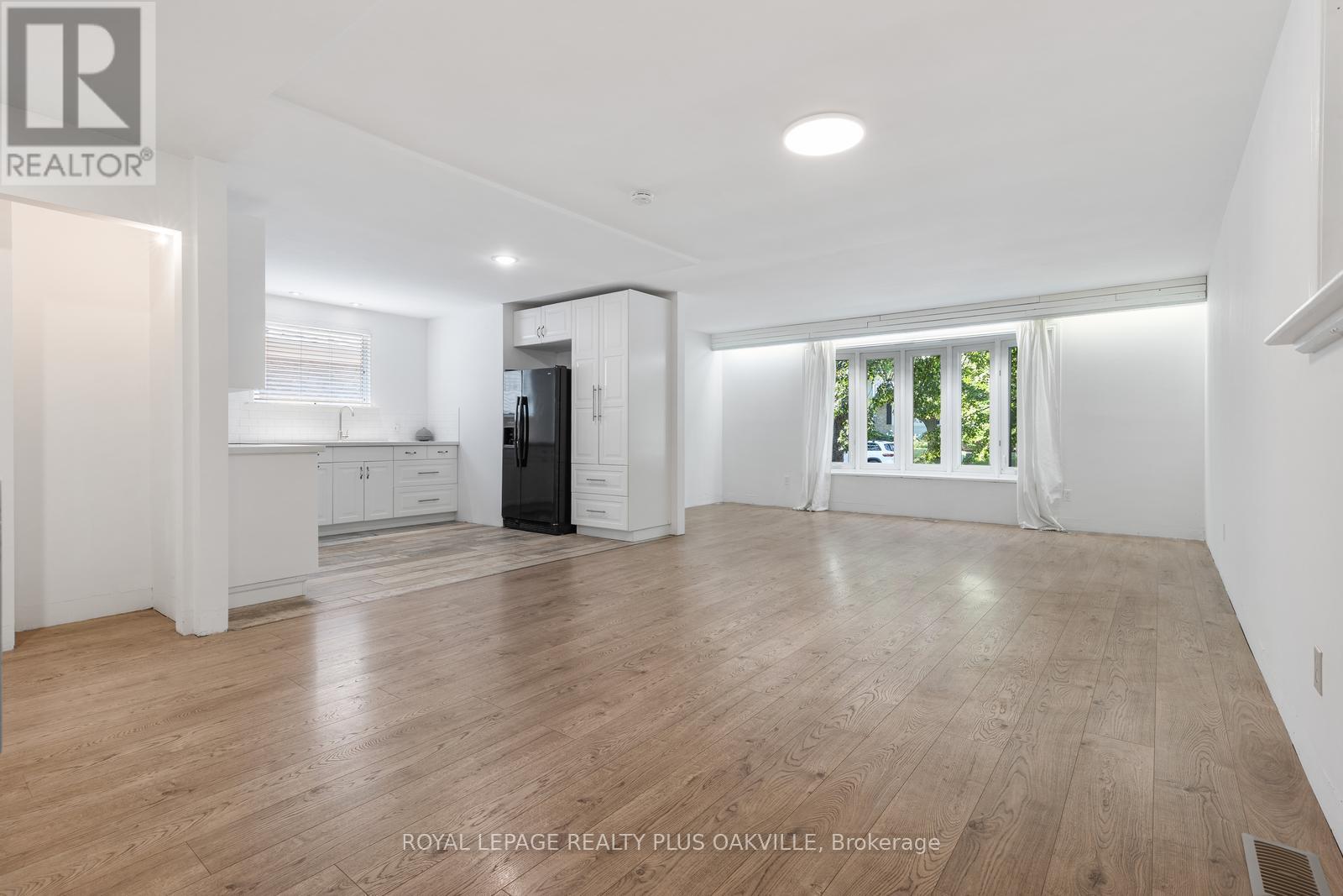 Property at 467 ANTHONY DRIVE image 4