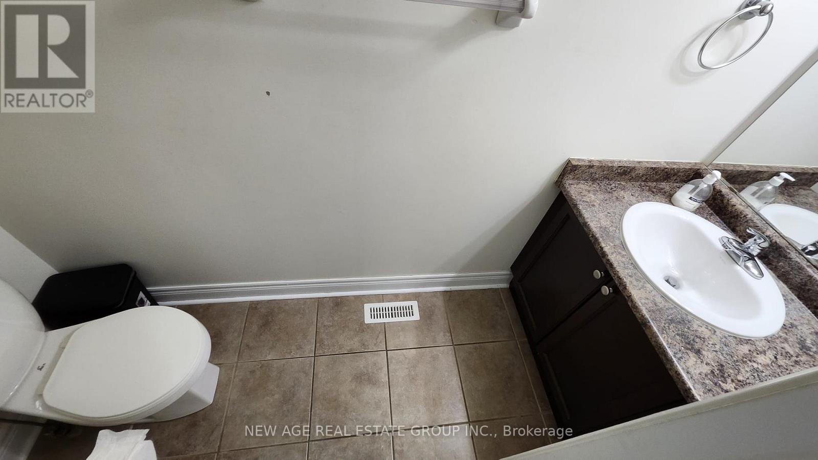 2 - 80 Tatra Crescent, Brampton, Ontario  L6Y 0K5 - Photo 6 - W12294512