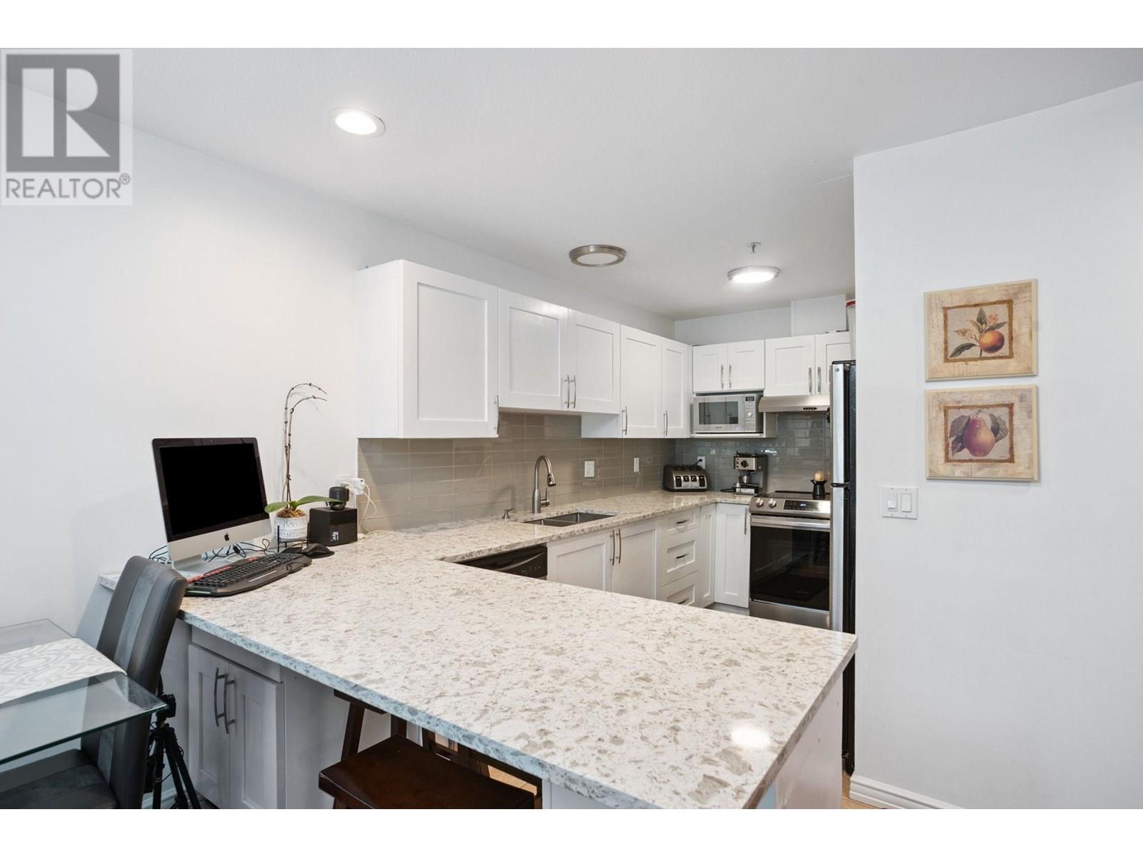 402 2983 Cambridge Street, Port Coquitlam, British Columbia  V3B 7N7 - Photo 8 - R3028546