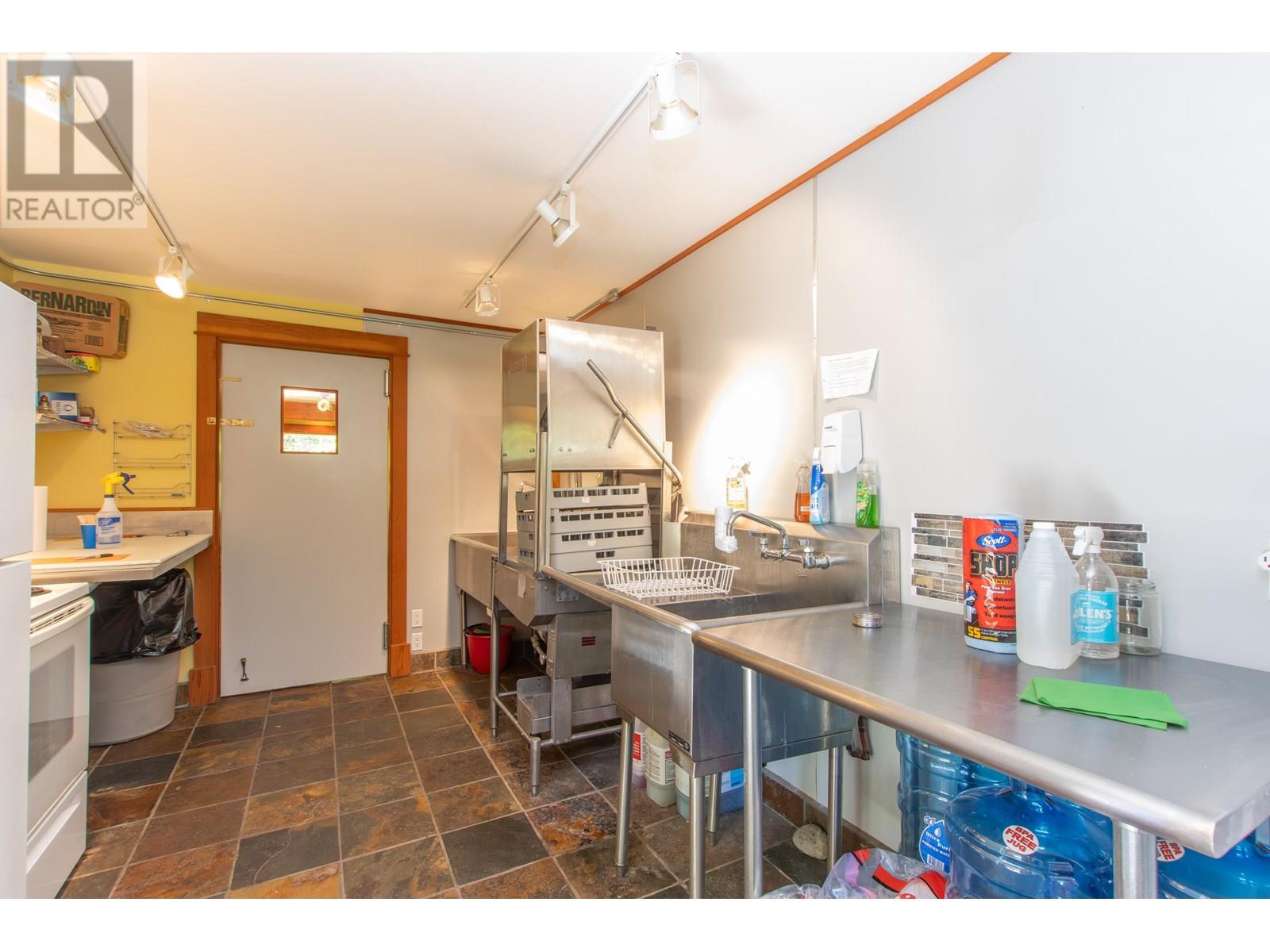 5071 Paradise Valley Road, Squamish, British Columbia  V0N 1T0 - Photo 40 - R3028561