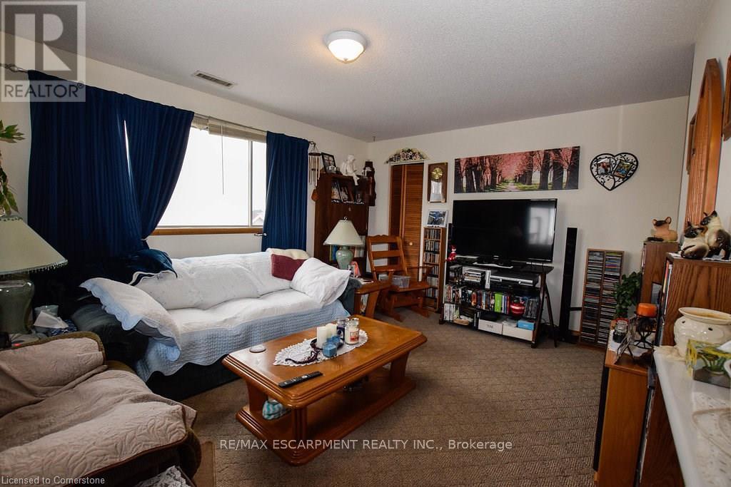 120 Parkdale Avenue N, Hamilton (Normanhurst), Ontario  L8H 5W9 - Photo 41 - X12294559