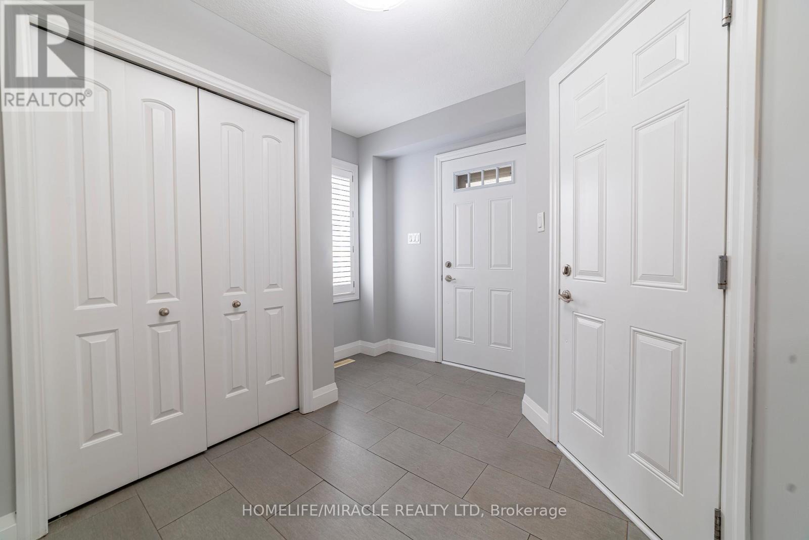 3208 Bayham Lane, London South, Ontario  N6P 1V7 - Photo 6 - X12294568
