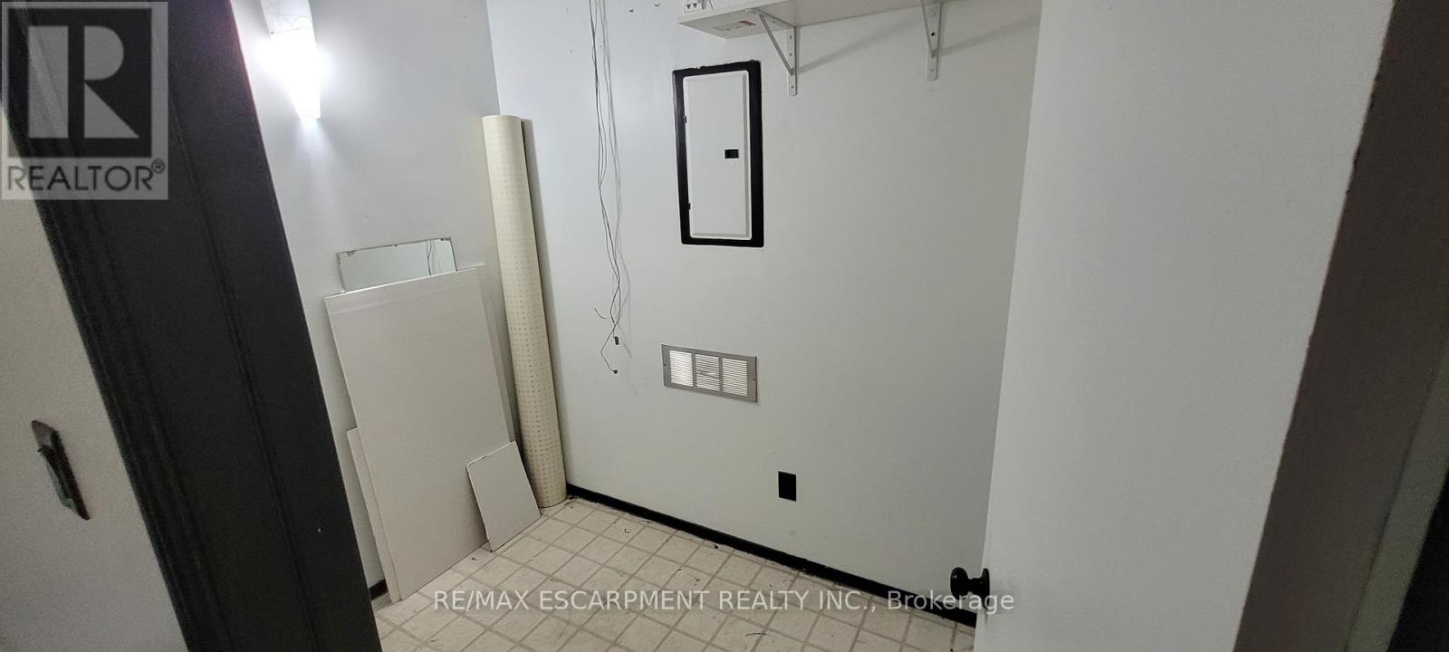 120 Parkdale Avenue N, Hamilton (Normanhurst), Ontario  L8H 5W9 - Photo 22 - X12294570