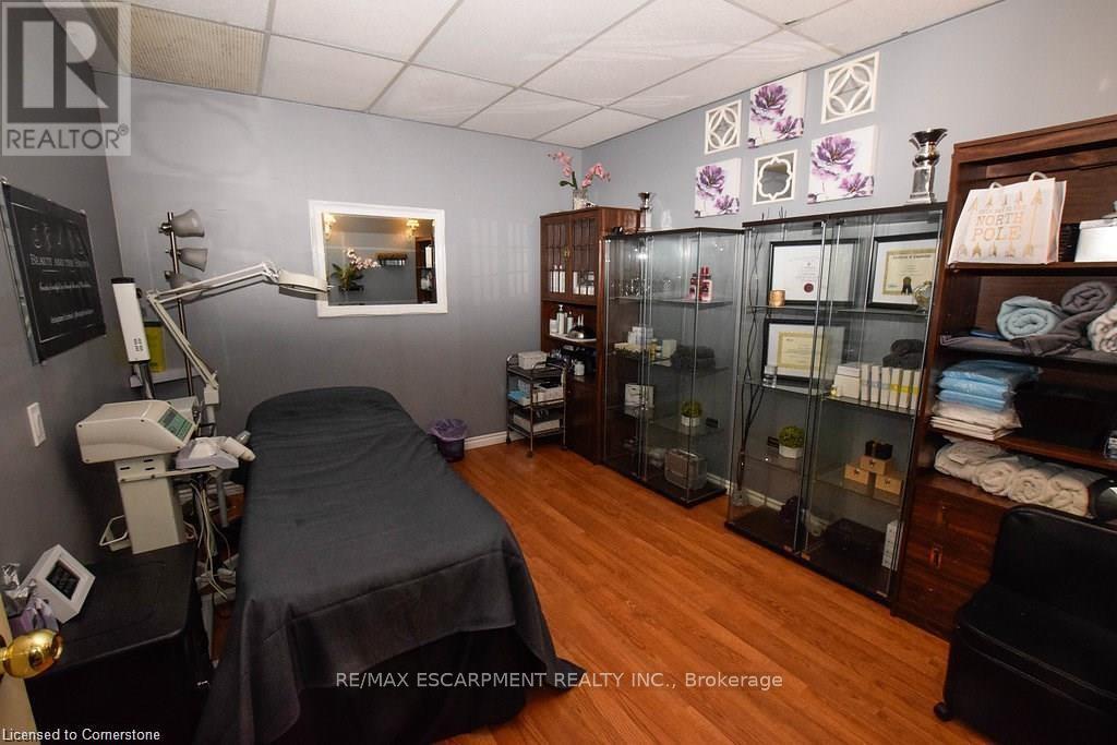 120 Parkdale Avenue N, Hamilton (Normanhurst), Ontario  L8H 5W9 - Photo 28 - X12294570