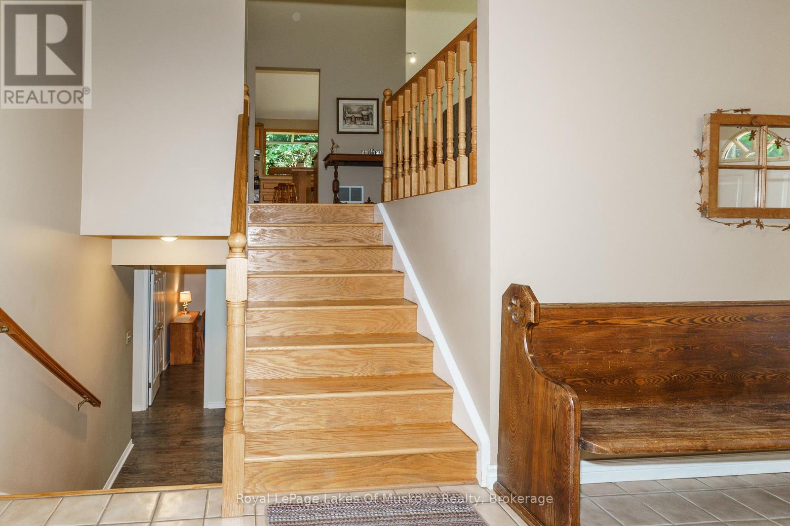 1020 Amelia Crescent, Gravenhurst, Ontario  P0E 1G0 - Photo 8 - X12294686