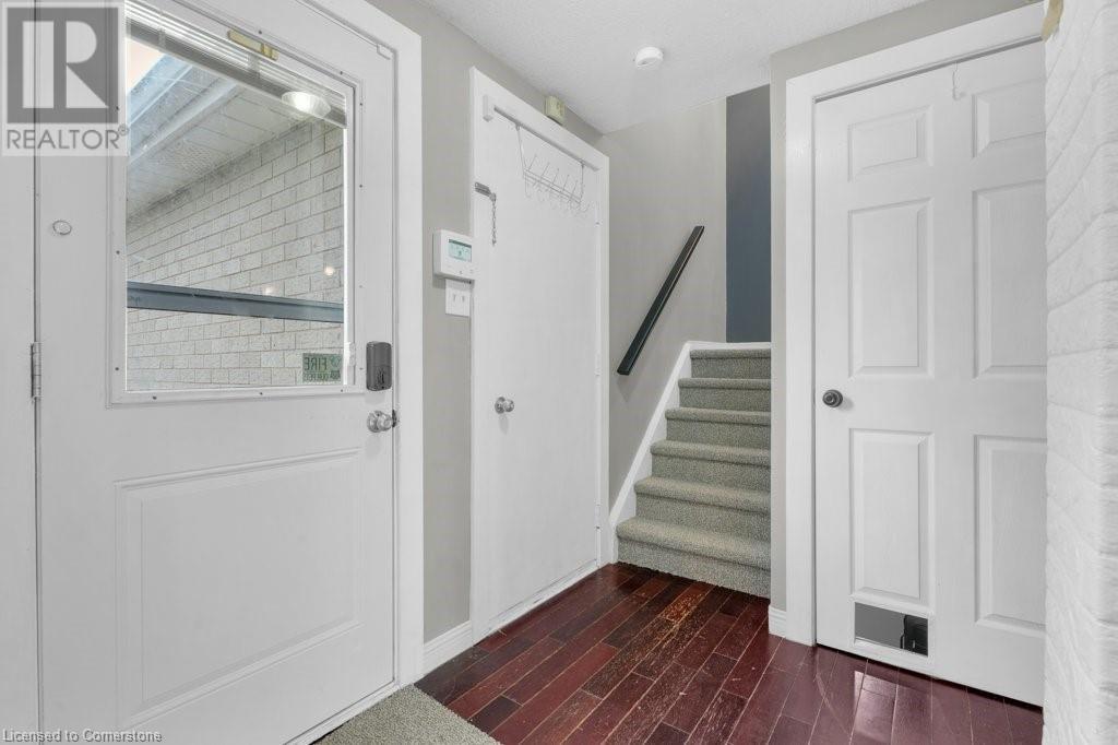Property at 18 CAMROSE Court image 4