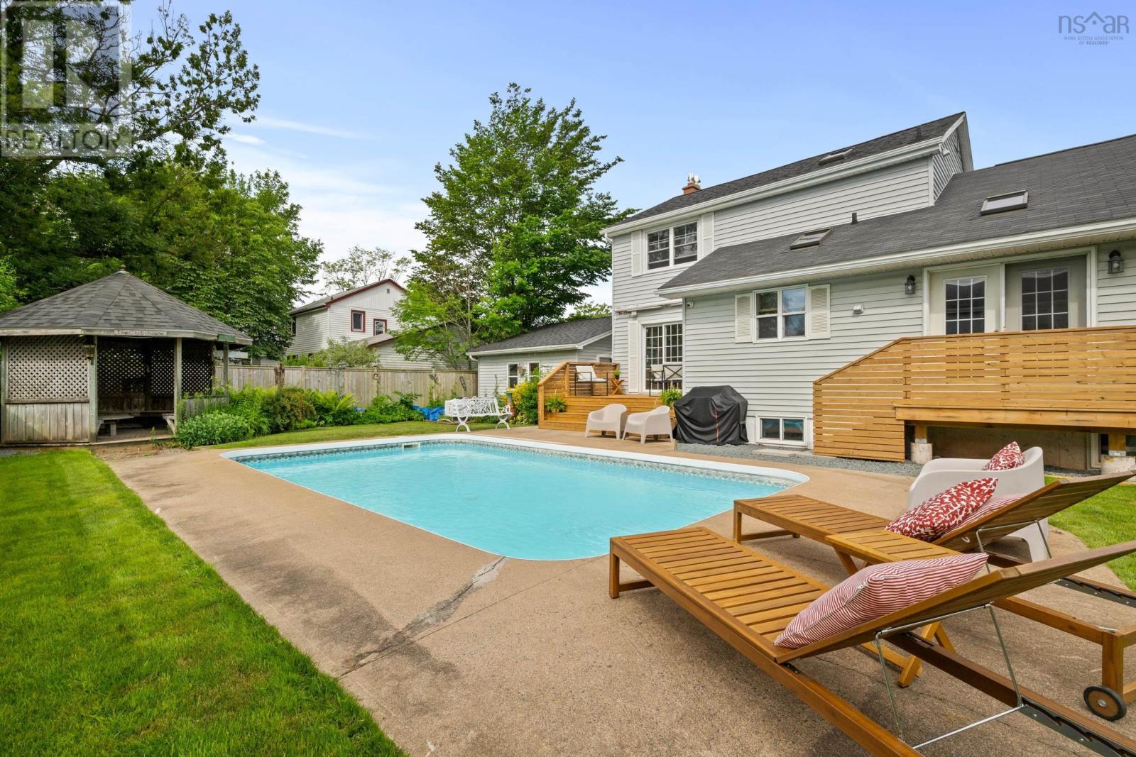 Property at 40 Virginia Avenue image 3