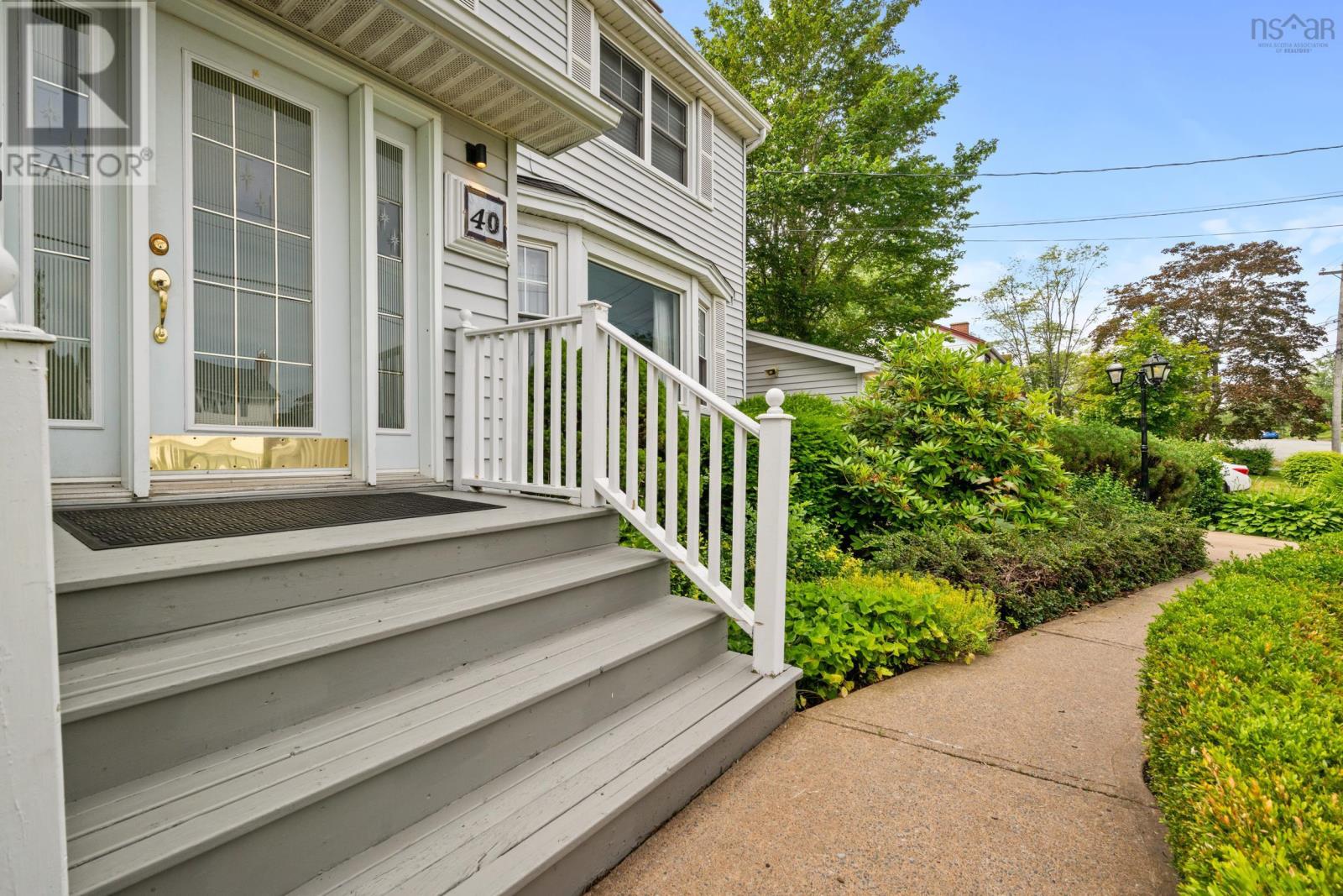 Property at 40 Virginia Avenue image 4