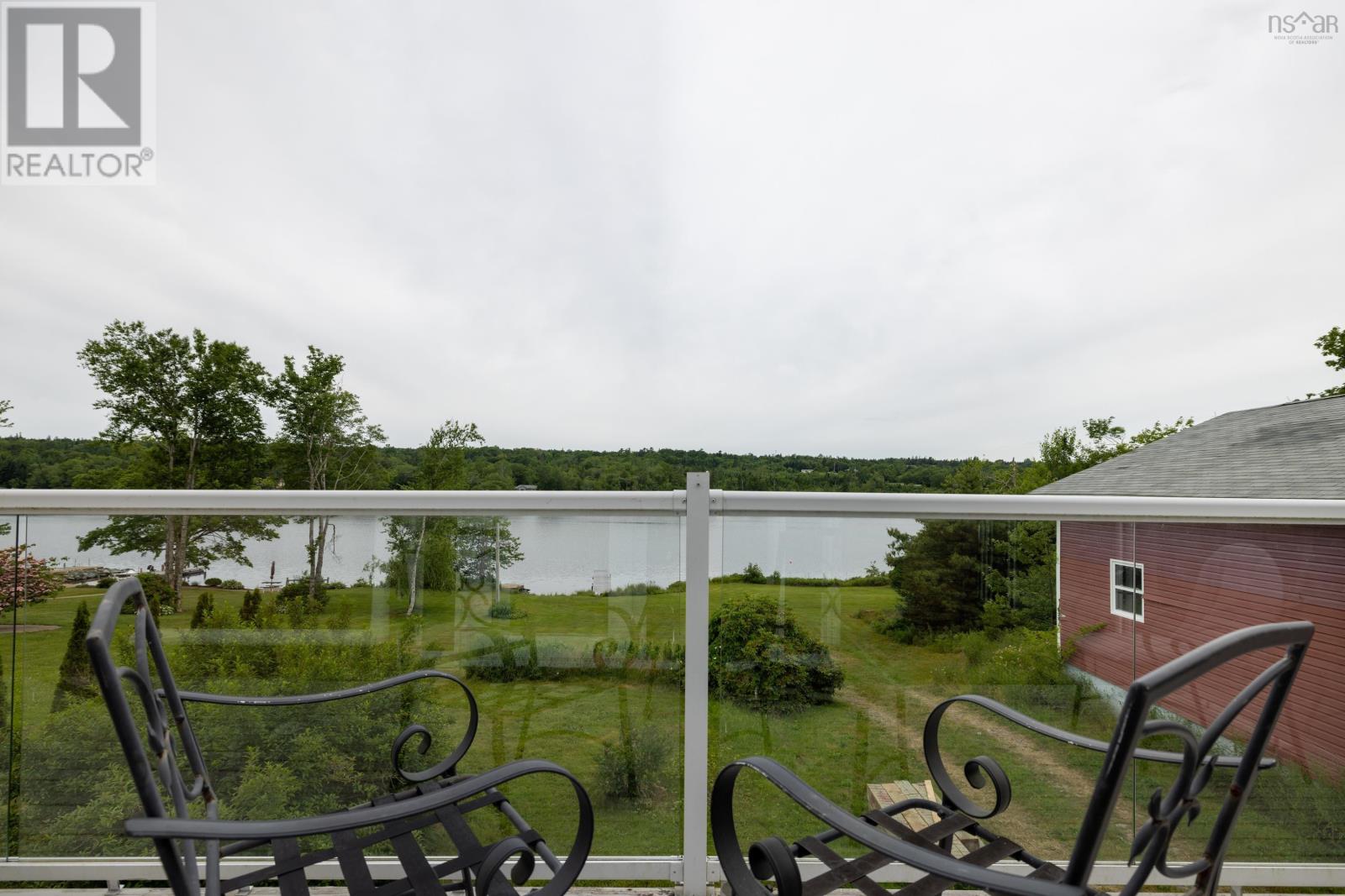 Property at 130 Whisper Ridge image 5