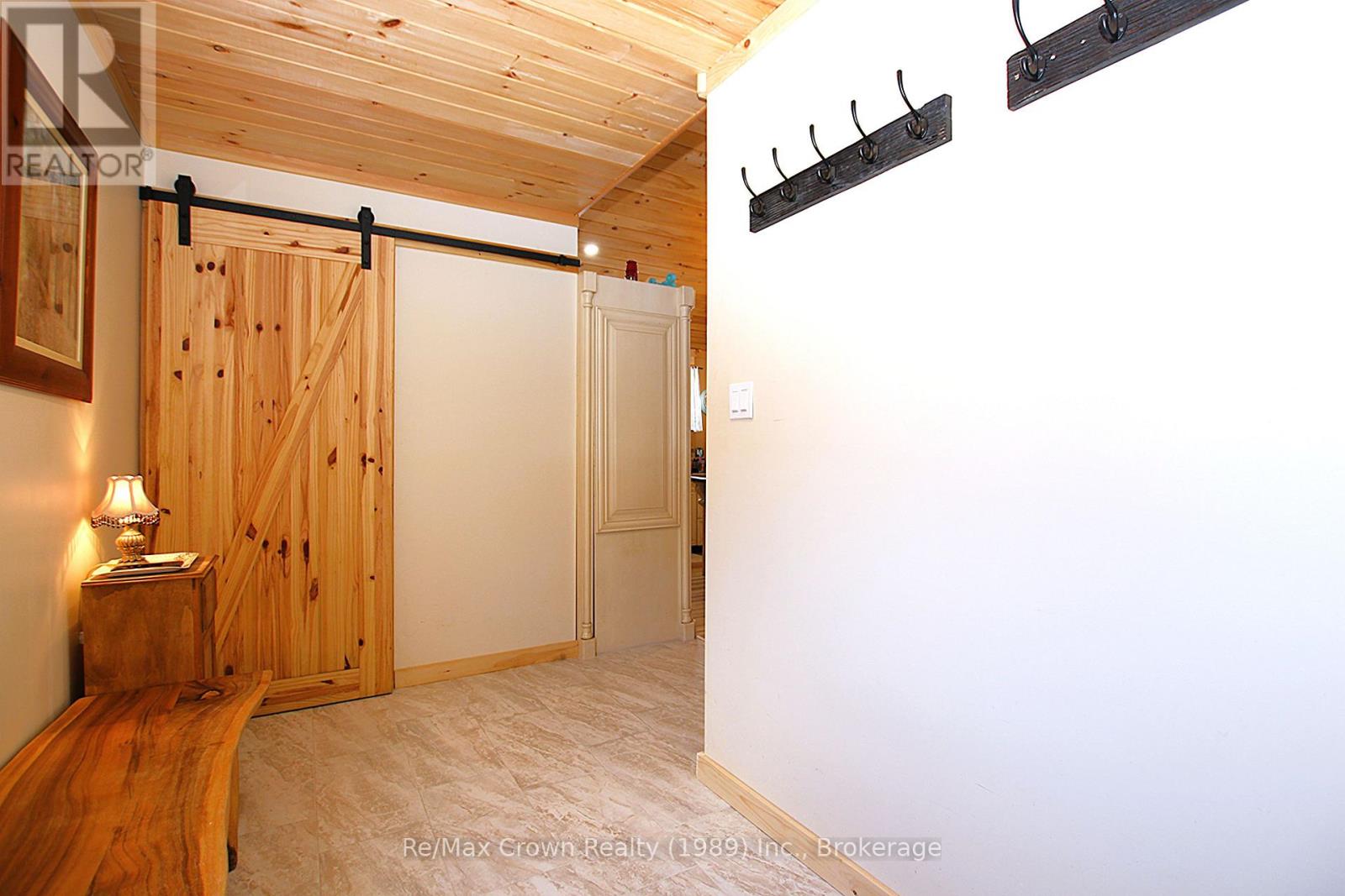 303 Clear Lake Road, Parry Sound Remote Area, Ontario  P0H 1A0 - Photo 11 - X12258939
