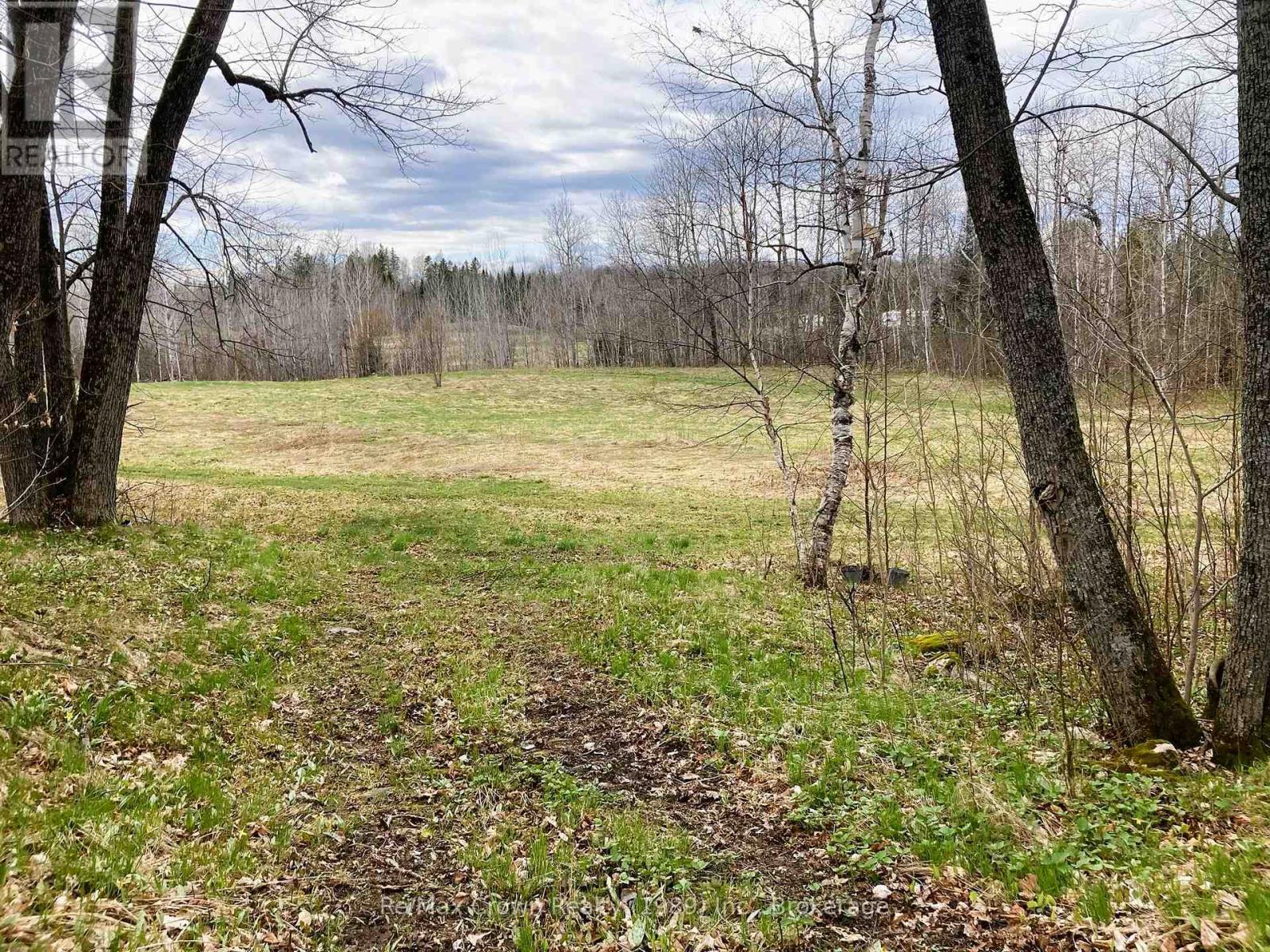 303 Clear Lake Road, Parry Sound Remote Area, Ontario  P0H 1A0 - Photo 48 - X12258939