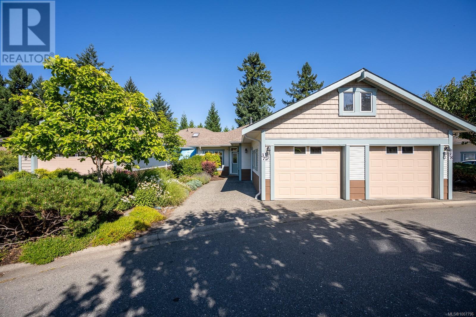 37 1220 Guthrie Rd, Comox, British Columbia  V9M 4A6 - Photo 1 - 1007796