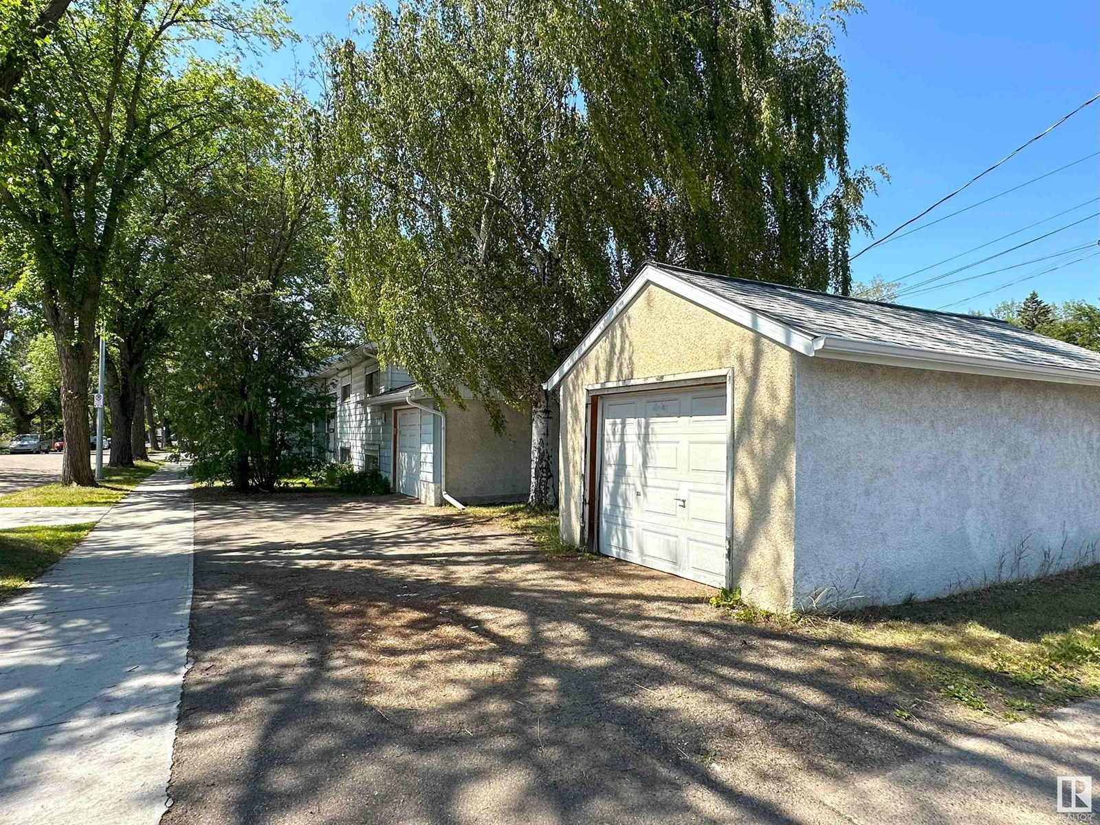 Property at 9108 112 AV NW image 2