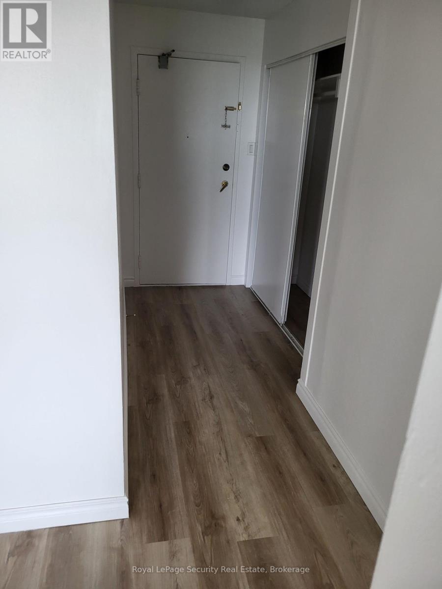 605 - 2470 Eglinton Avenue W, Toronto (Beechborough-Greenbrook), Ontario  M6M 5E7 - Photo 12 - W12294645