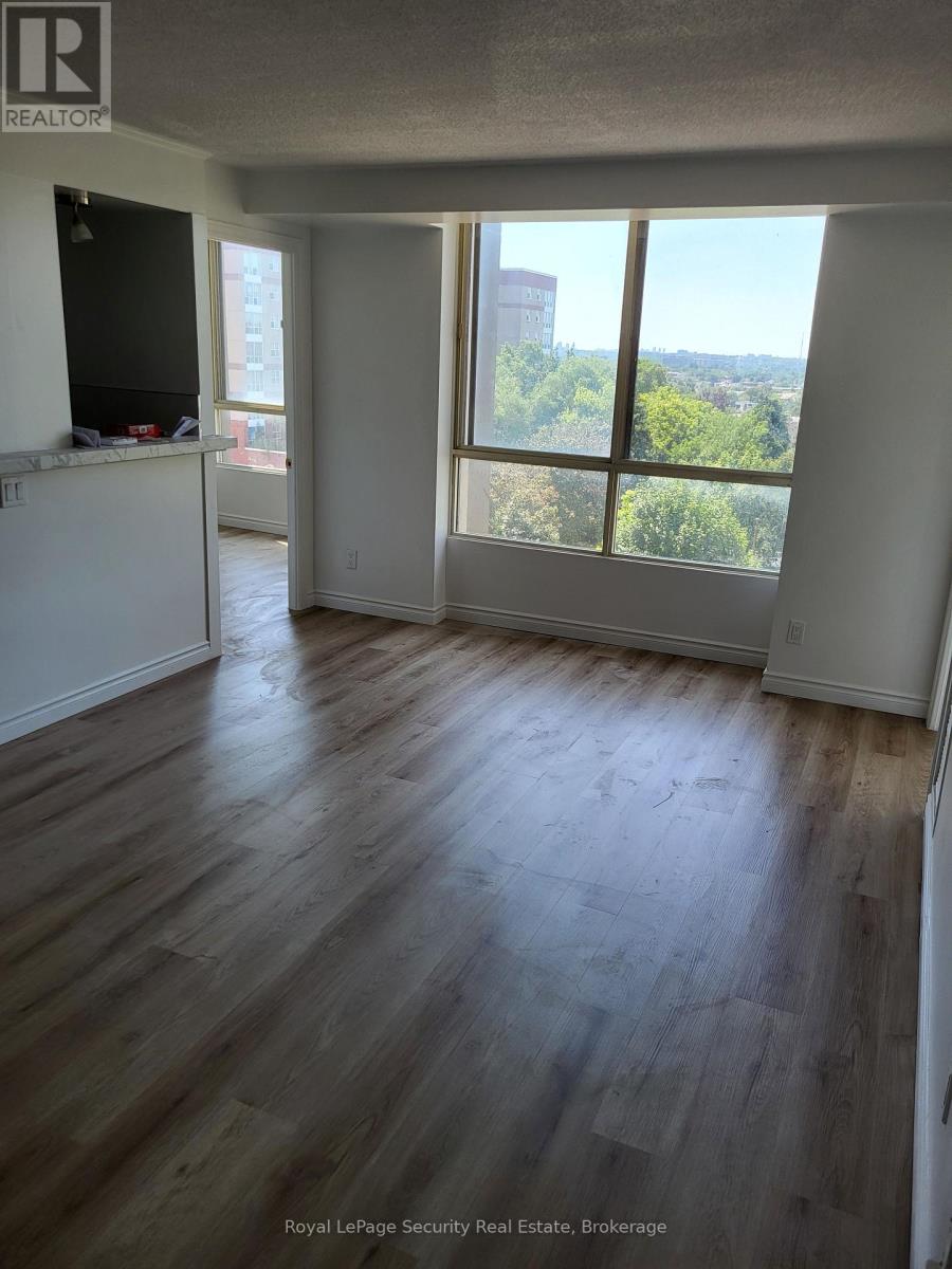 605 - 2470 Eglinton Avenue W, Toronto (Beechborough-Greenbrook), Ontario  M6M 5E7 - Photo 7 - W12294645