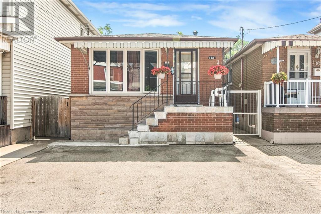 172 GIBSON Avenue, Hamilton, Ontario