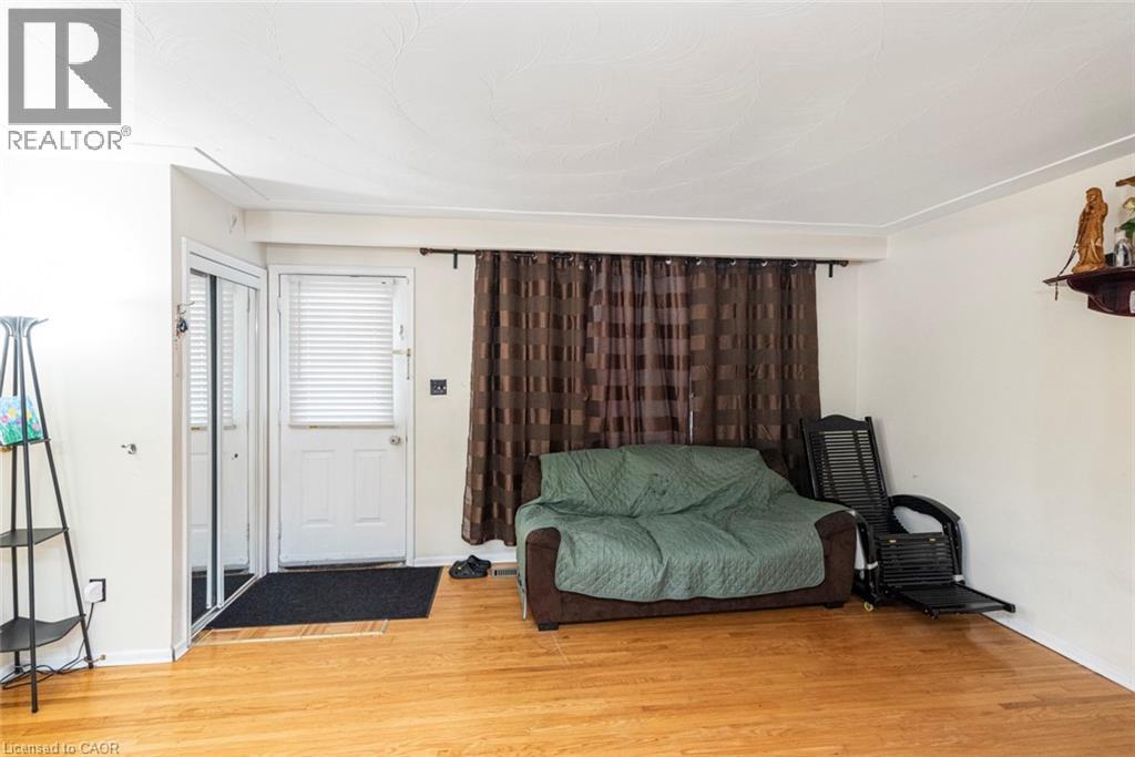 172 Gibson Avenue, Hamilton, Ontario  L8L 6J8 - Photo 4 - 40752857