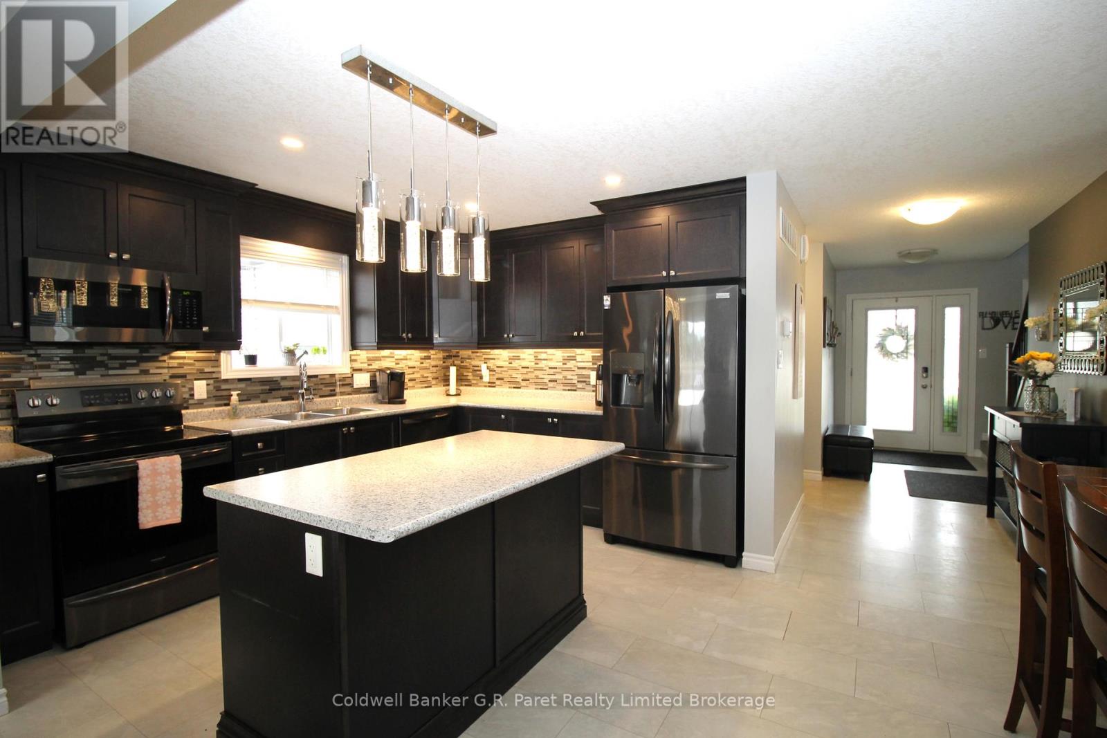 20 Sandy Court, Tillsonburg, Ontario  N4G 0H6 - Photo 20 - X12294729