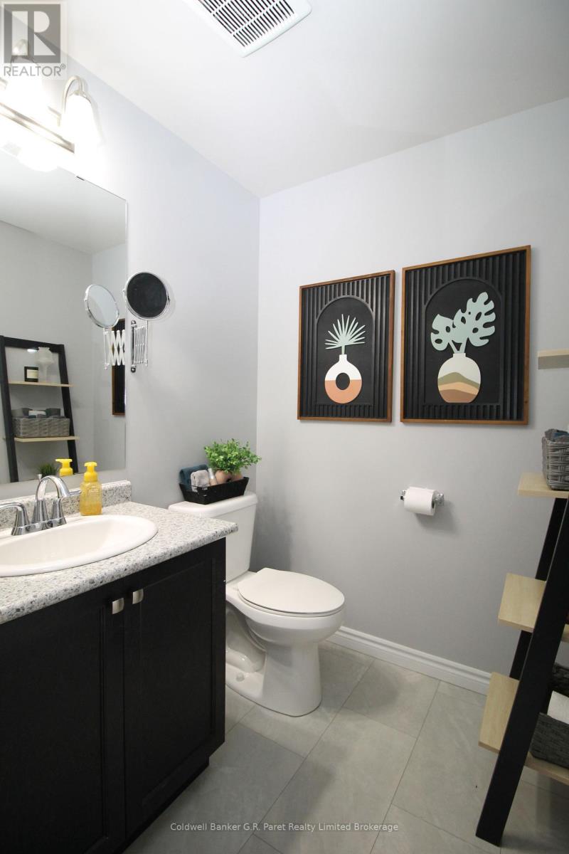 20 Sandy Court, Tillsonburg, Ontario  N4G 0H6 - Photo 32 - X12294729