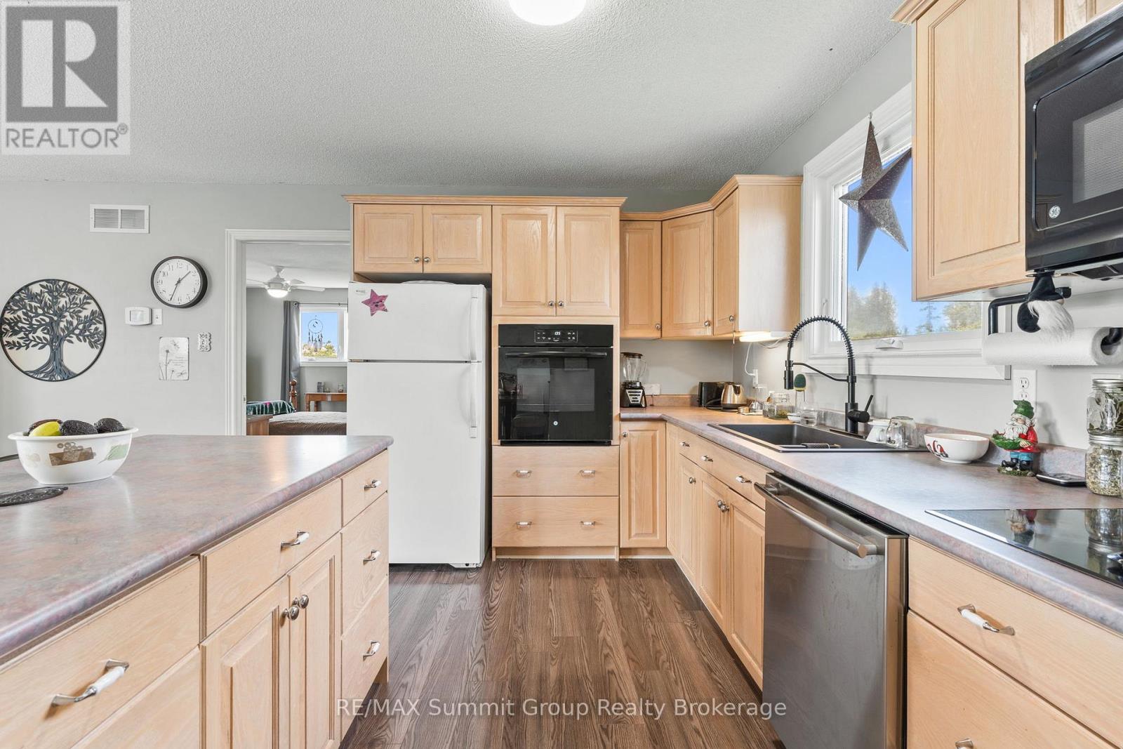 307266 Centre Line A, Grey Highlands, Ontario  N0C 1L0 - Photo 4 - X12294725