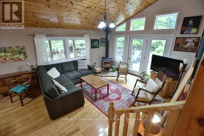 447085 Tenth Concession, Grey Highlands, Ontario  N0C 1E0 - Photo 9 - X12294785