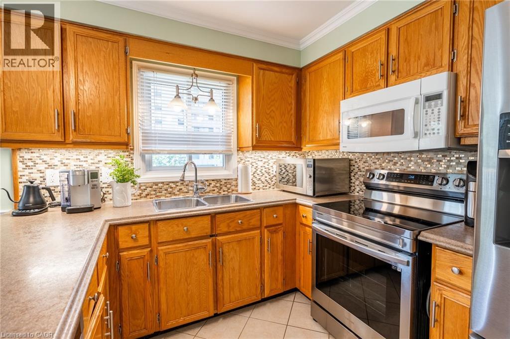 2155 Duncaster Drive Unit# 7, Burlington, Ontario  L7P 4R3 - Photo 12 - 40752812
