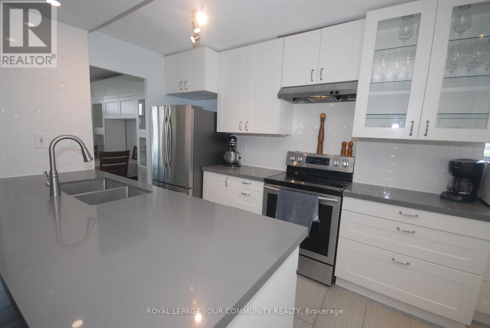 901 - 2130 Weston Road, Toronto, Ontario  M9N 3R9 - Photo 5 - W12294394