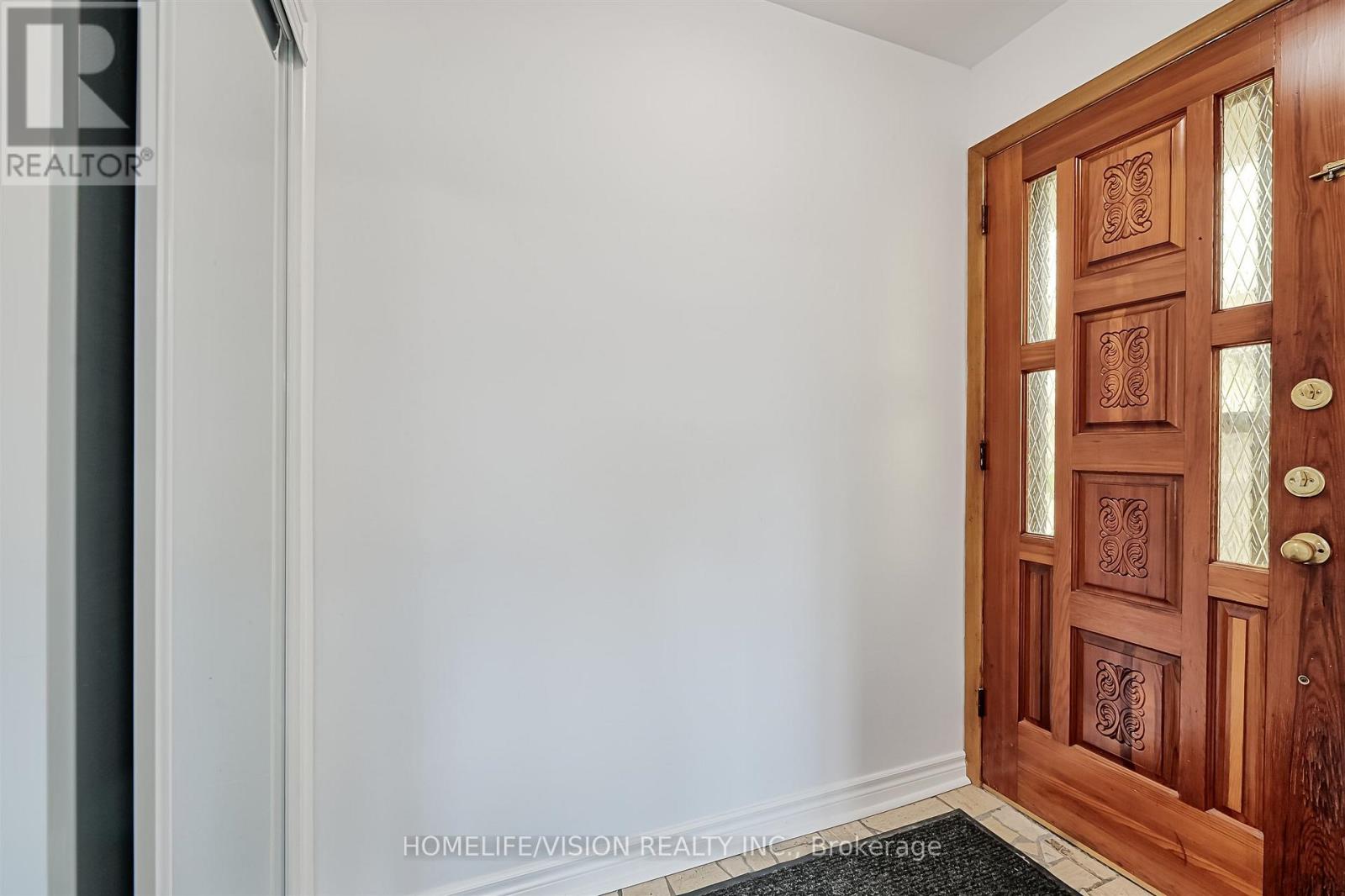 Property at 8 MURMOUTH ROAD W image 5