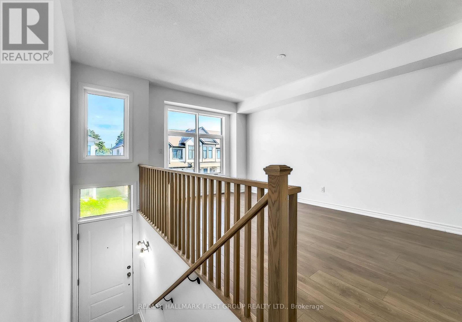 Property at 347 OKANAGAN PATH image 3