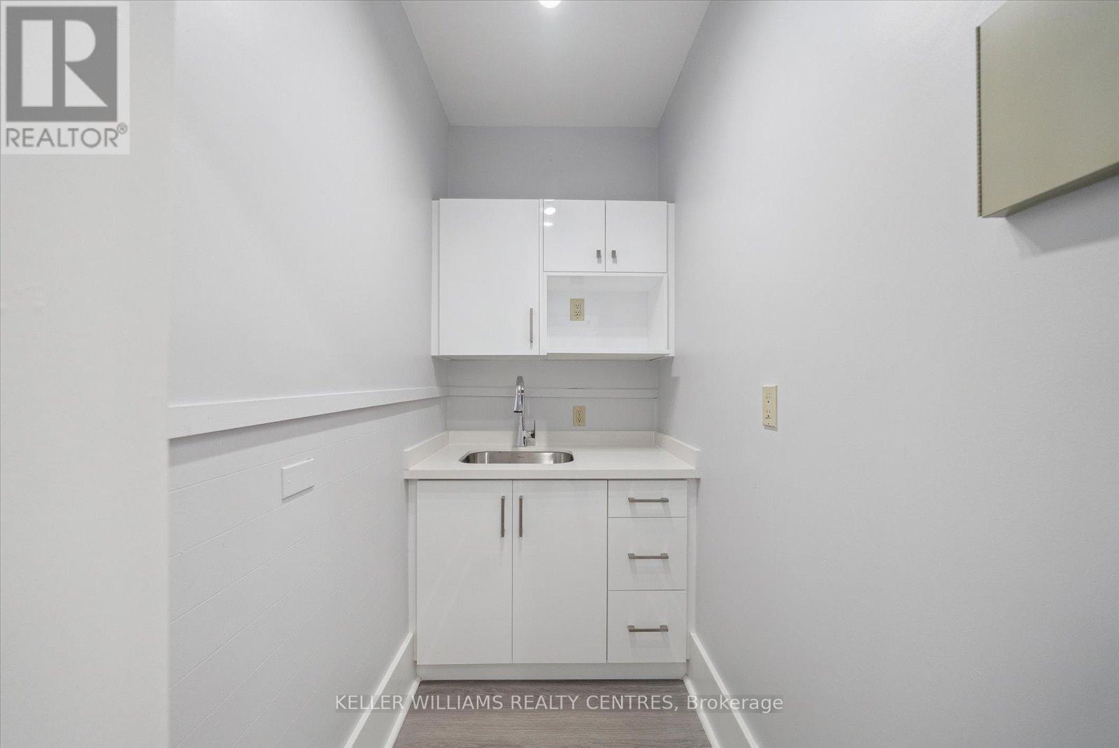 56 Prospect Street, Newmarket, Ontario  L3Y 3S9 - Photo 14 - N12294794