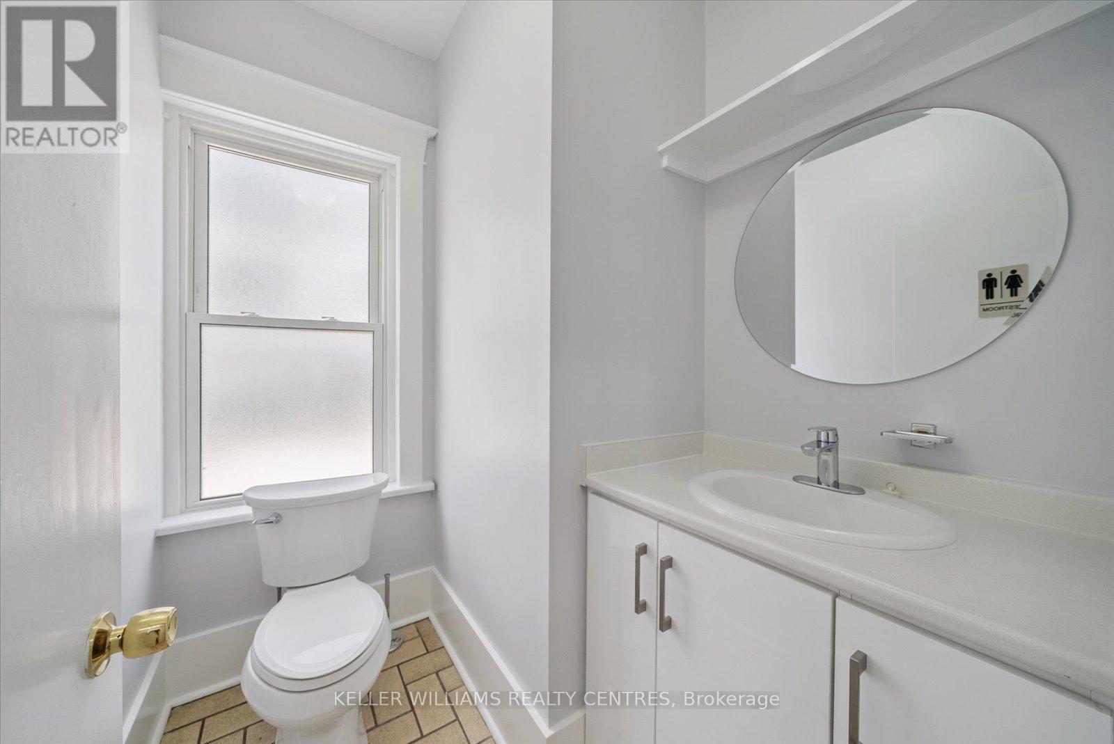 56 Prospect Street, Newmarket, Ontario  L3Y 3S9 - Photo 15 - N12294794