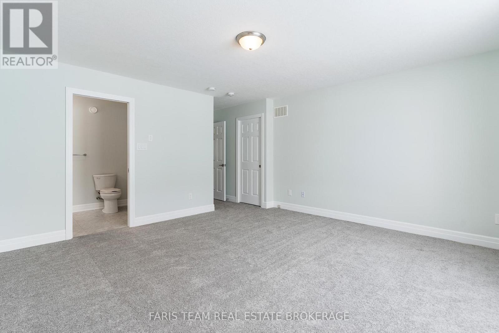 18 Grew Crescent, Penetanguishene, Ontario  L9M 0A4 - Photo 12 - S12294823