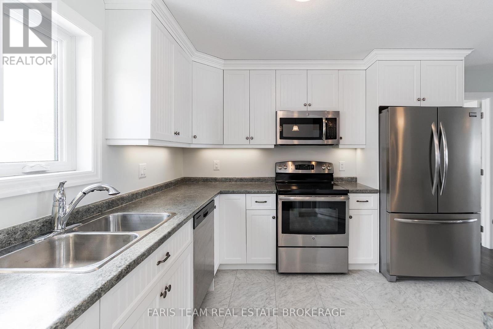 Property at 18 GREW CRESCENT image 4