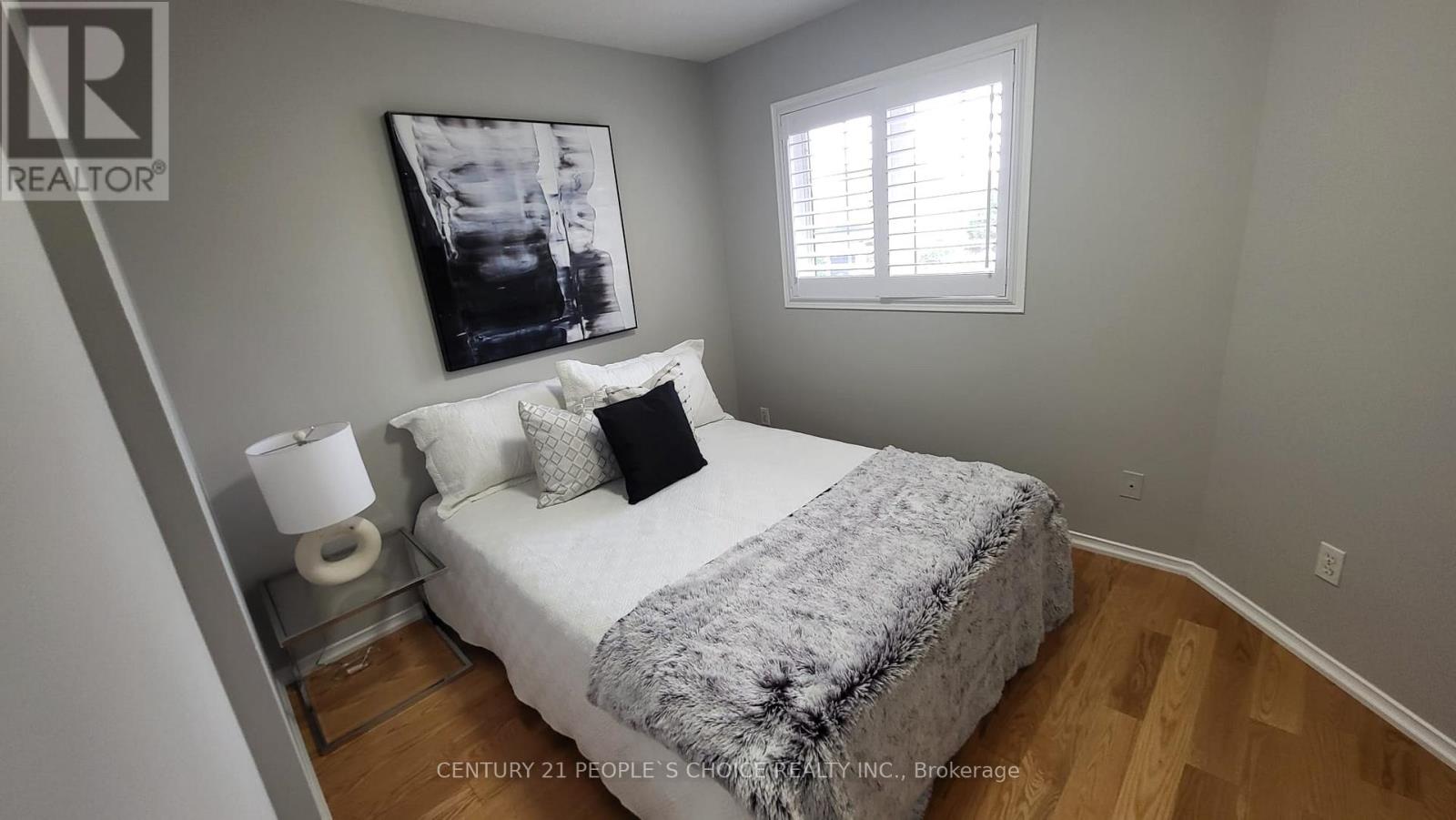 7598 Black Walnut Trail, Mississauga, Ontario  L5N 8A7 - Photo 9 - W12294702